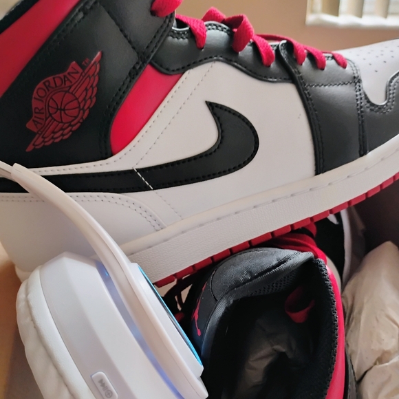 Jordan Other - 🔥 Strawberry Air Jordan 1 Classic MiD Baller Shoes 🔥11